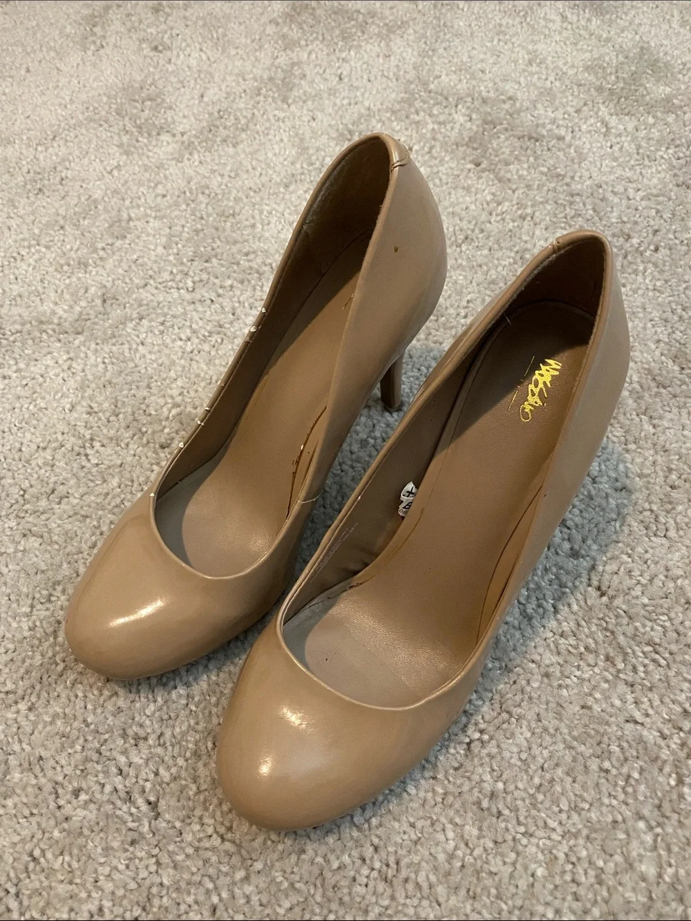 Mossimo Supply Co. Beige Patent Round-Toe Stiletto Pumps